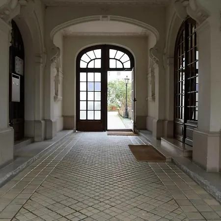 Charming Near Saint-lazare Apartment Paris